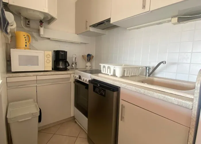 Port Camargue - Bel Climatise Avec Vue Mer, Terrasse Parking - 4 Personnes *