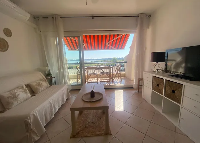 Apartman Port Camargue - Bel Climatise Avec Vue Mer, Terrasse Parking - 4 Personnes Le Grau-du-Roi